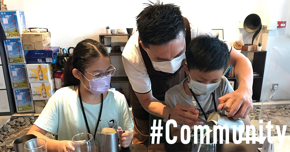 # Cover 1000×525 Right